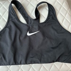 Nike sports bra black xl